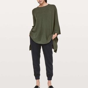 Lululemon Pancho